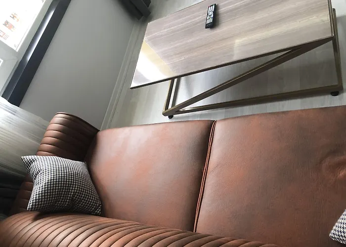 Aparthotel H&m Rezidence *